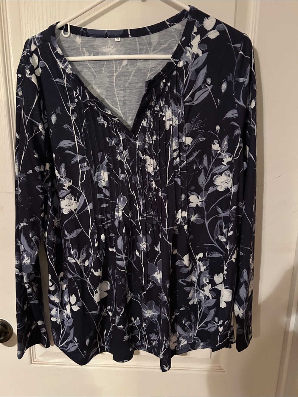 Navy Floral Long Sleeve V-Neck Blouse